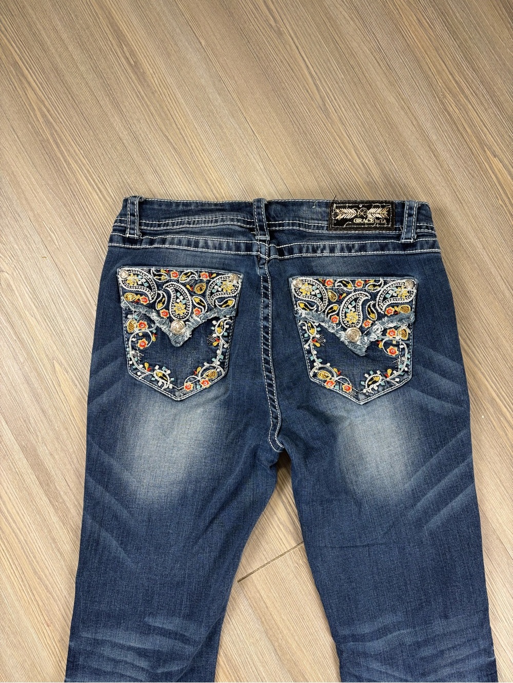 Grace In La Embroidered Flare Jeans - Dark Blue - Picture 14 of 15